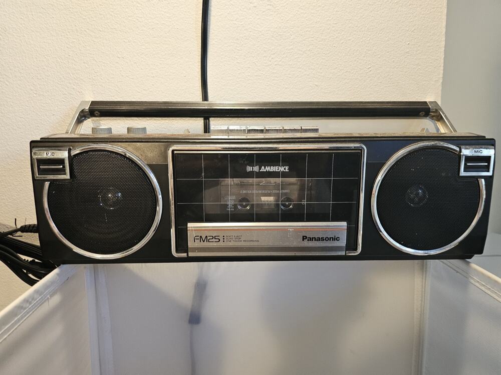 Vintage/1980s Panasonic RX-FM25 Boombox Portable Cassette/FM Radio Player -Works